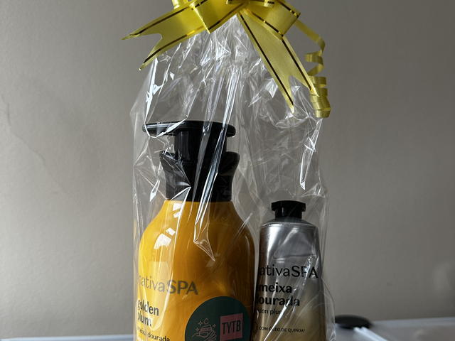Golden Plum Gift Bag 