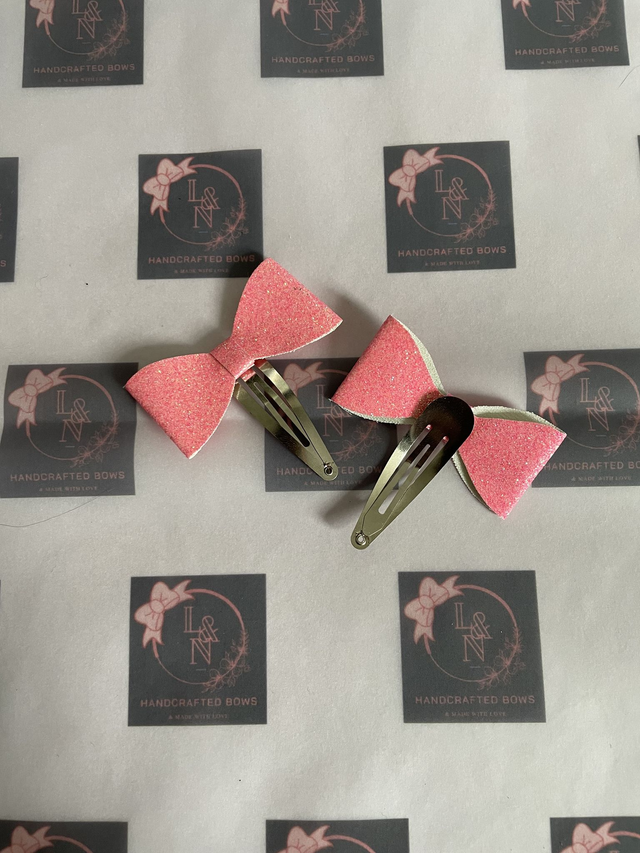 Pink Snap Clips
