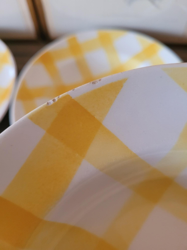 X Assiettes creuses Moulin des Loups Orchies modèle Nappe jaune