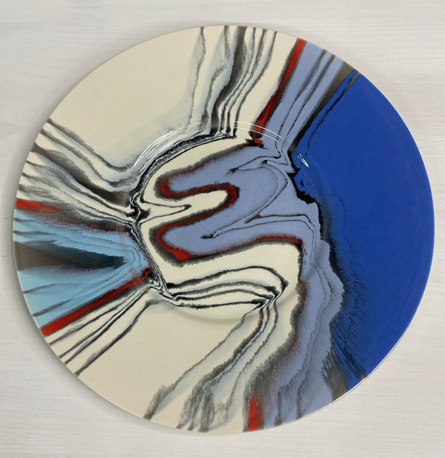 Large Decorative Plate (30.5cm diameter)