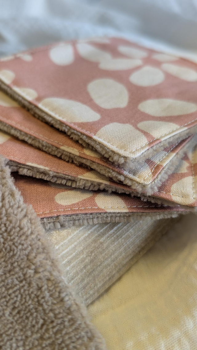 Lingettes démaquillantes lavables - Collection "Vanille-fraise", + bambou taupe, le lot de 5