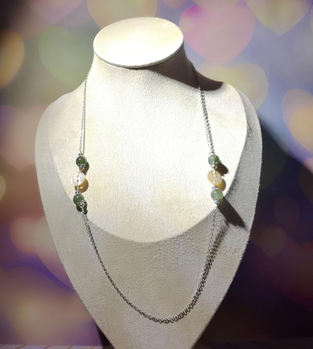 Collier boutons nacre