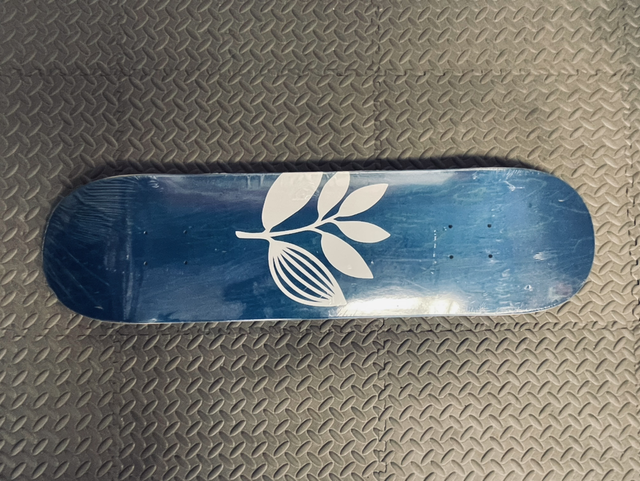 Magenta Classics - 8“