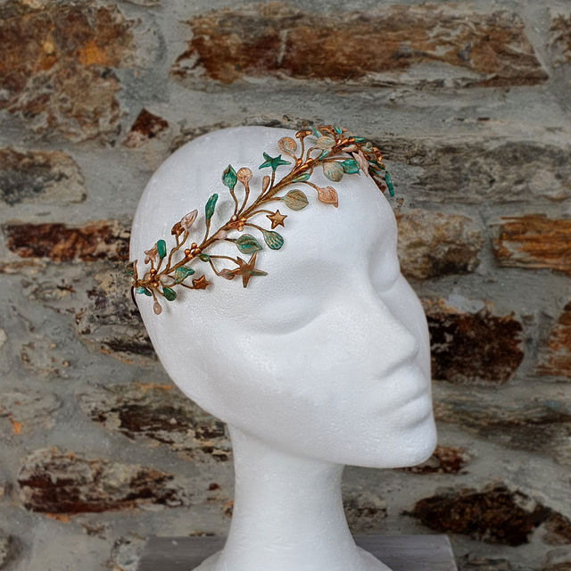 Tocado multiposición de inspiración marítima Mare