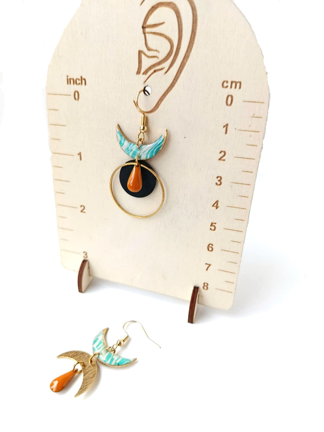 Boucles d'oreilles Asymétriques Upcyclées en Chambre à Air et Papier Recyclés - Lunaires