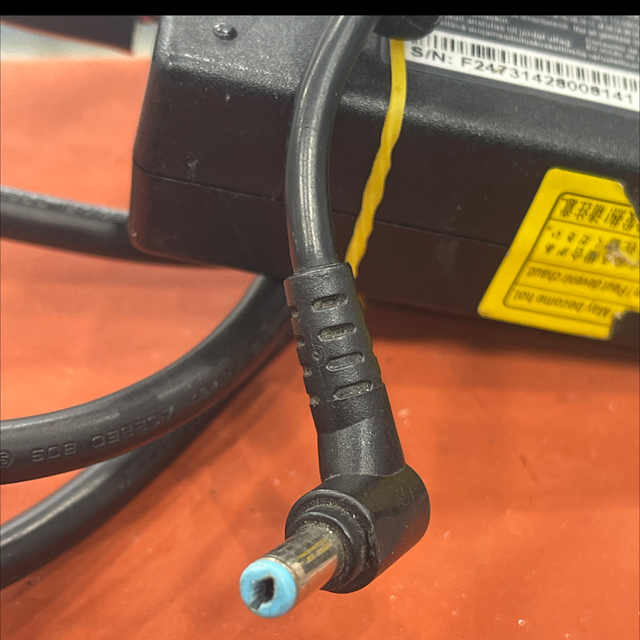 Chargeur pc portable  compatible acer 