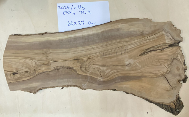 Bespoke Olive Wood Serving Board – No. 2026/1/13