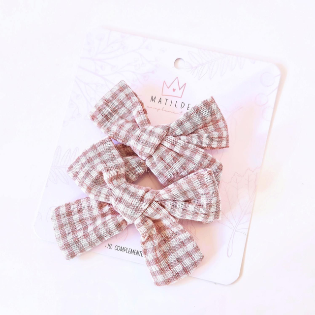 Pinza Par Rosa Cuadrille