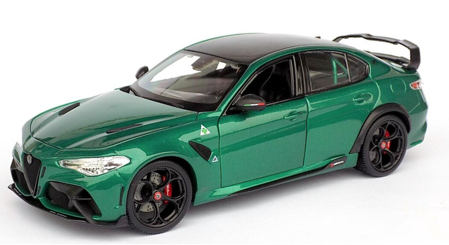 Alfa Romeo GTAm grün met. Bburago 1:18