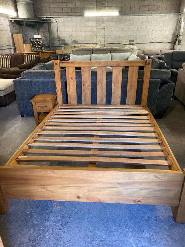 King size Wooden bed frame #U1230