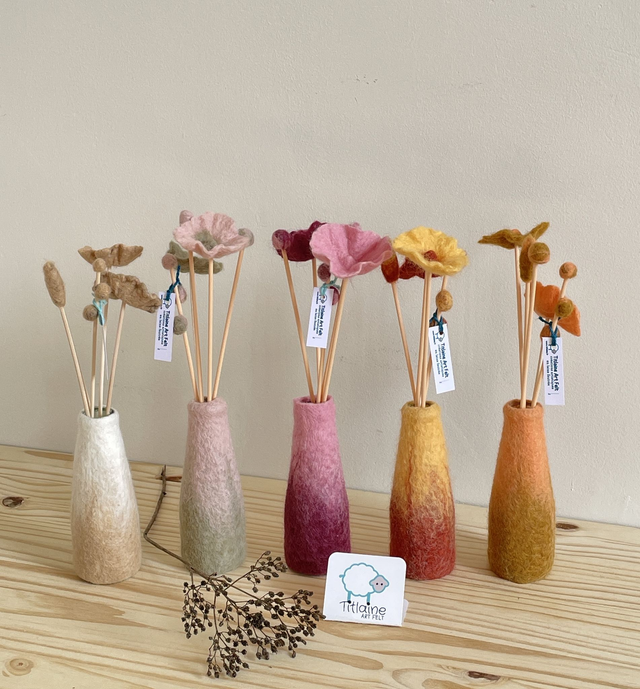 diffuseur de parfum - mini vase et tiges de rotin - déco d'intérieur en feutre de laine