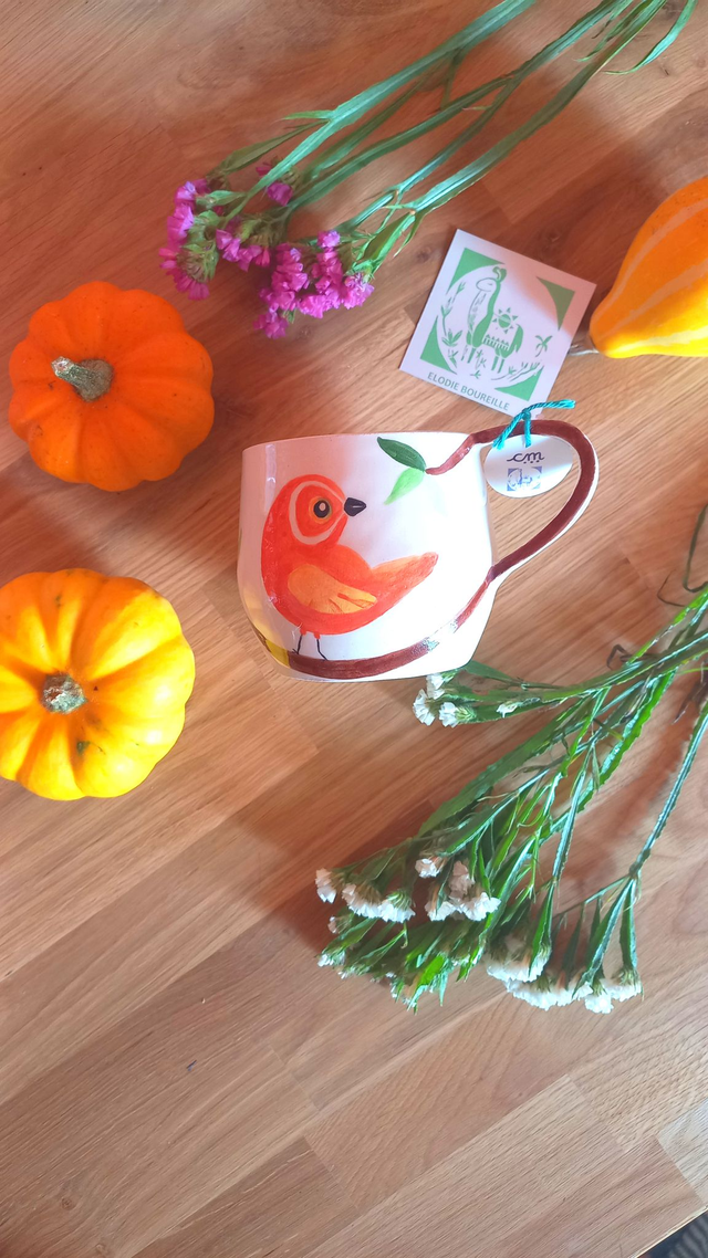 TASSE CERAMIQUE Oiseau Rouge tournée et peinte à la main