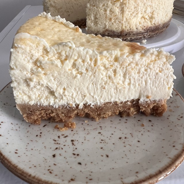 FRESH CHEESECAKES