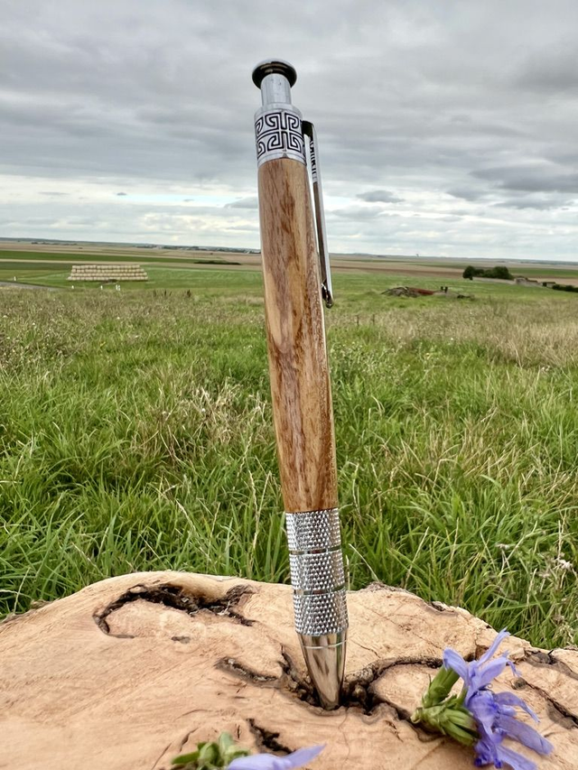 Stylo Ribbed clic Frêne Olivier