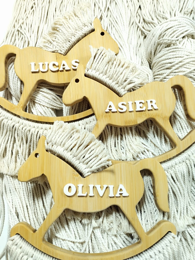 Caballito balancín Letras de Cerámica