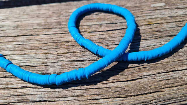 Perles heishi en perles polymère (Fimo) 6mm bleu océan