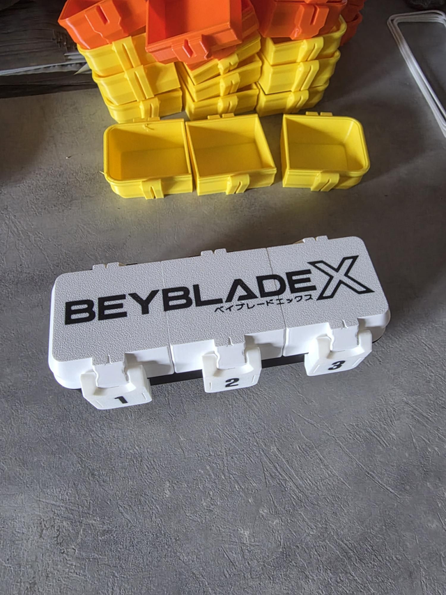 Portadeck Beyblade X 3on3 Custodia Rigida in PETG - Stampa 3D Alta Resistenza