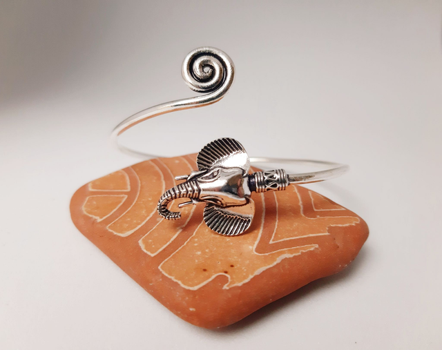 BRACELET ÉLÉPHANT ARGENTÉ SPIRAL RÉGLABLE