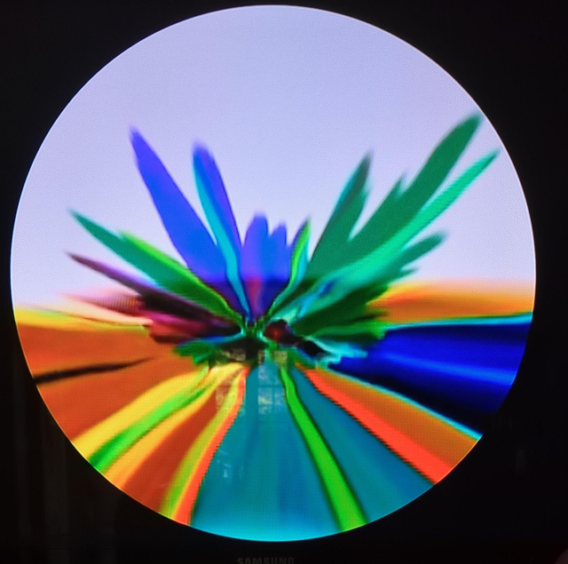 Installation Hélice holographique Poétique  en Musical Moving Paintings 