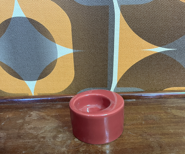 Bougeoir rouge rond design 