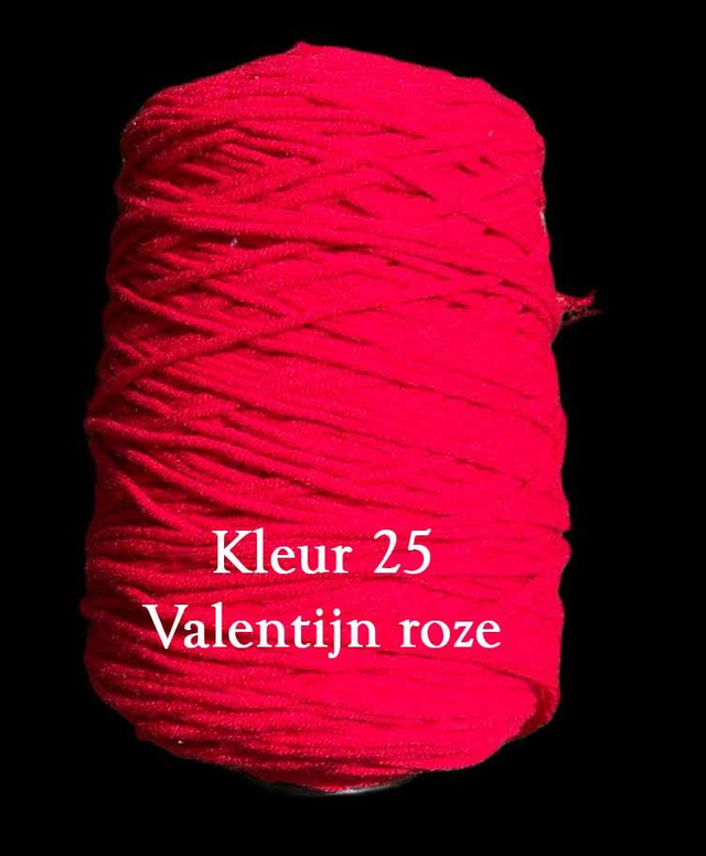 Tufting Yarns 400 gram 8 draads dik