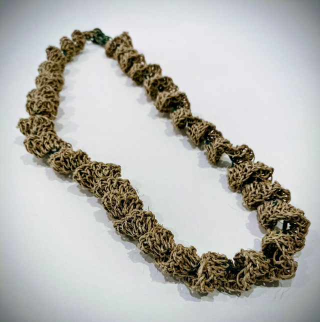 COLLAR MODELO BUFANDA