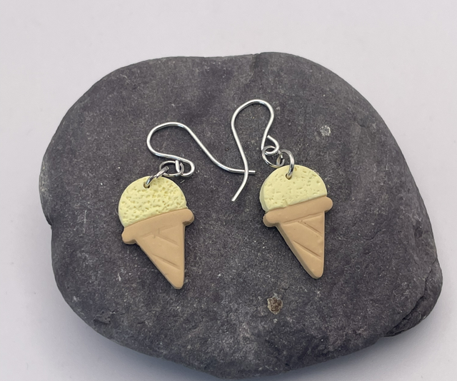 Vanilla ice cream cone dangles