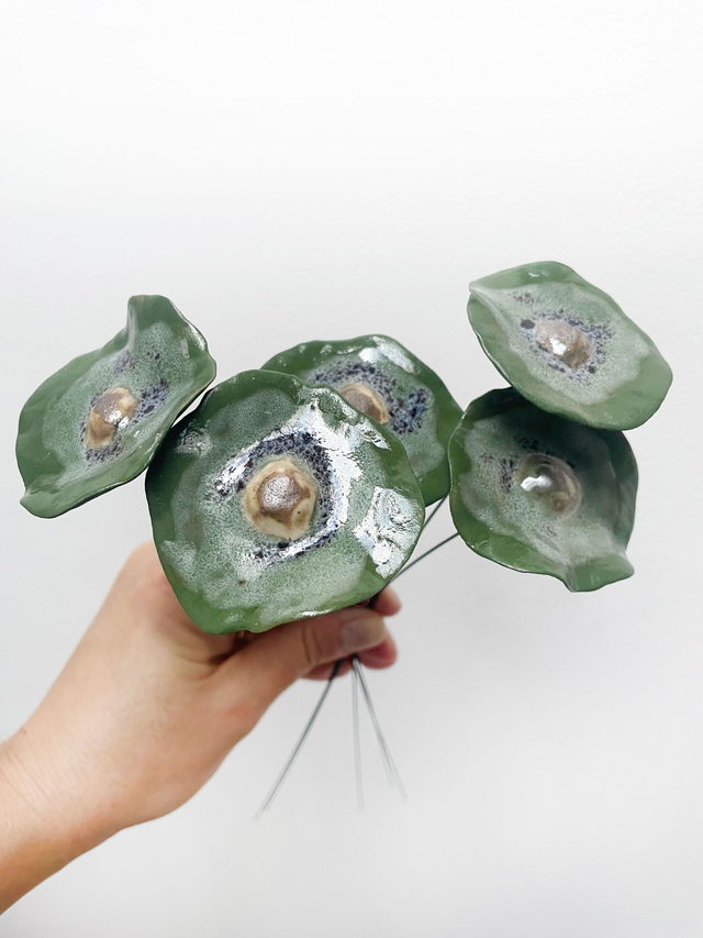 Coquelicots engobe vert émail effet violet (lot de 5) - Dessous engobe vert