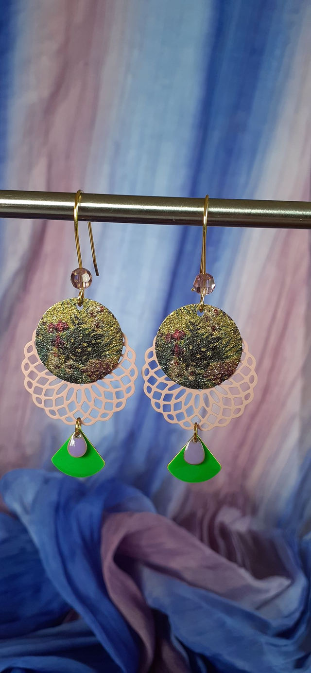 Colorfield Boucles d'oreilles pendantes, bronze antique, colorées, rose et vert pomme