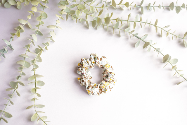 Flora Scrunchie 