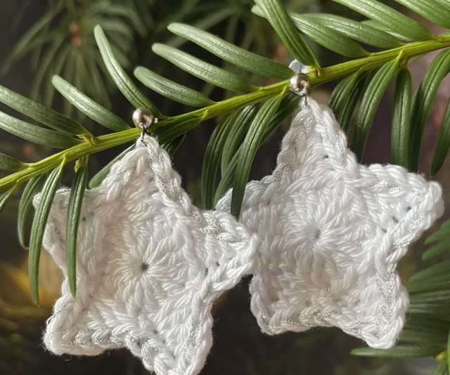 Boucles d’oreilles « Étoiles Scintillantes »