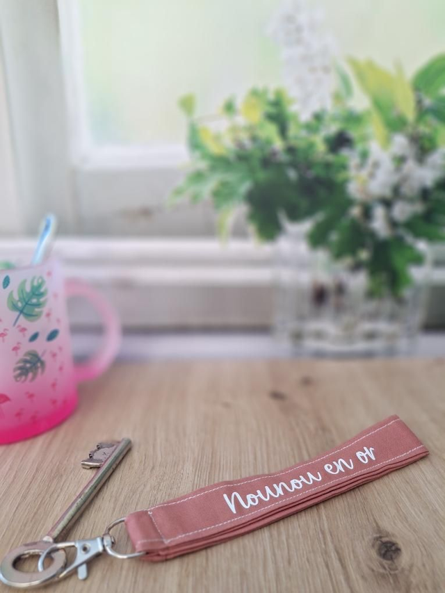 Porte-clés - Nounou en or, rose