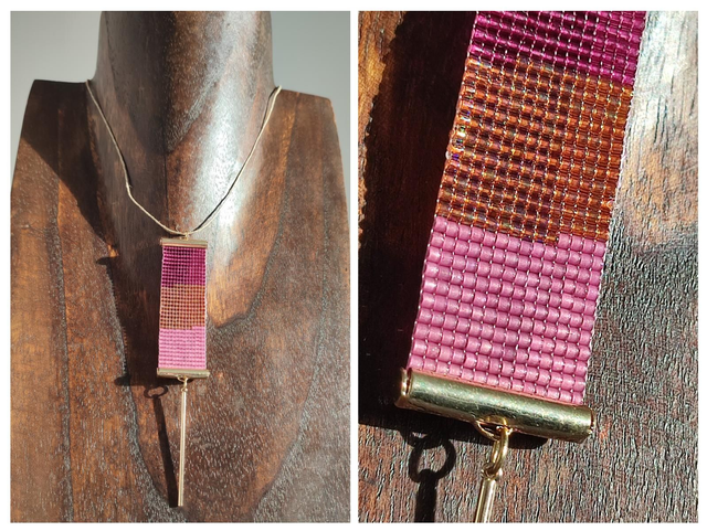 Collier tissé main dégradé de tons roses et or en perles de verre miyuki, monté sur fil de lin réglable avec chaîne d&#039;extension dorée, pièce unique 