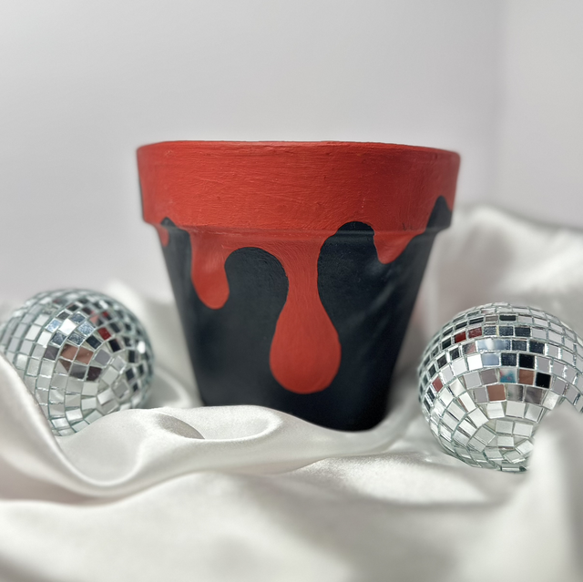 Blood Drip Plant pot