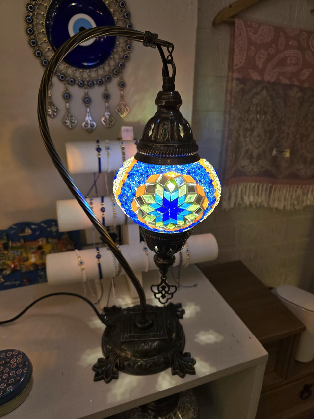 Medium Mosaic Swanneck Table Lamp