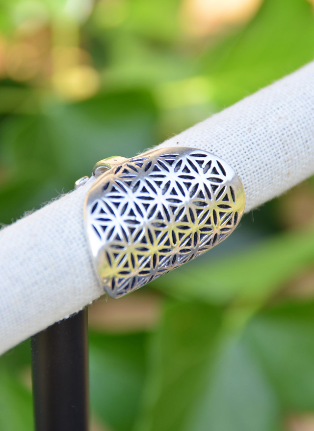 Bague fleur de vie en laiton couleur argent 
