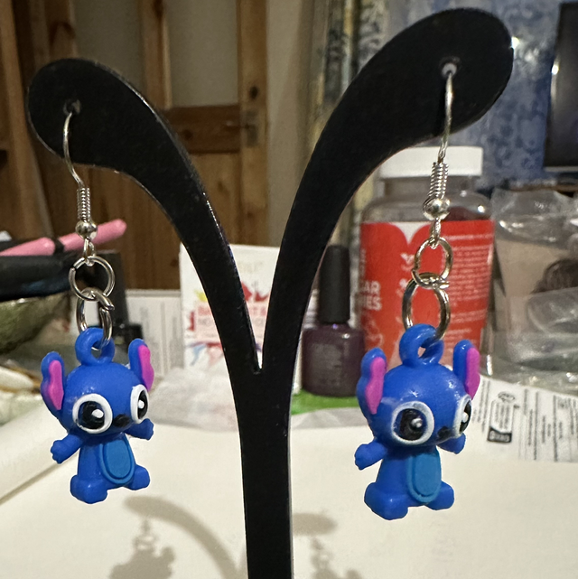 Stitch Earrings 