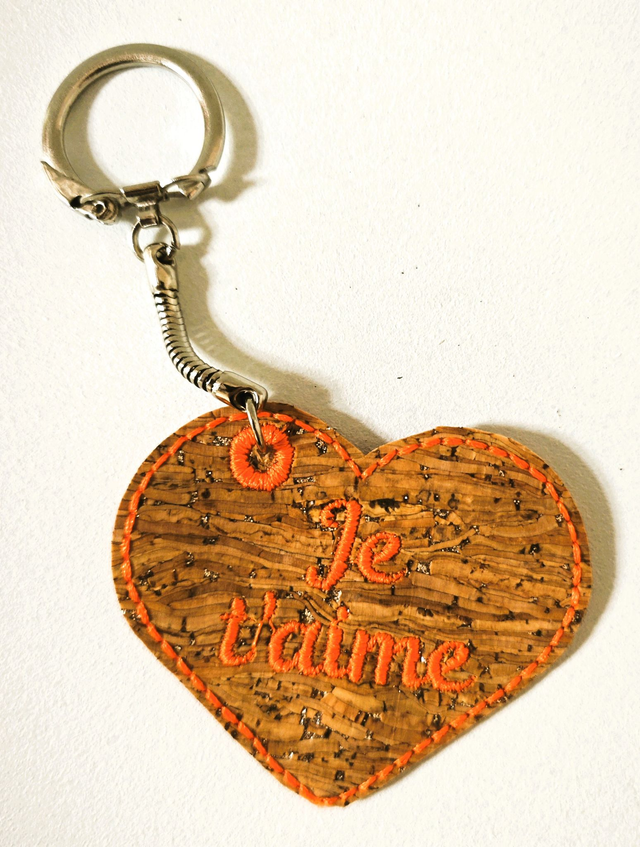 Porte clé brodé "Je t'aime" 