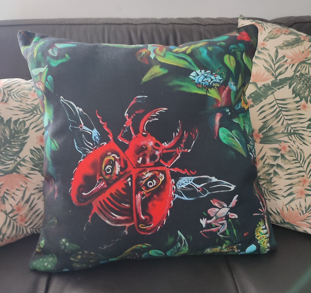 Housse de coussin design Scarabée
