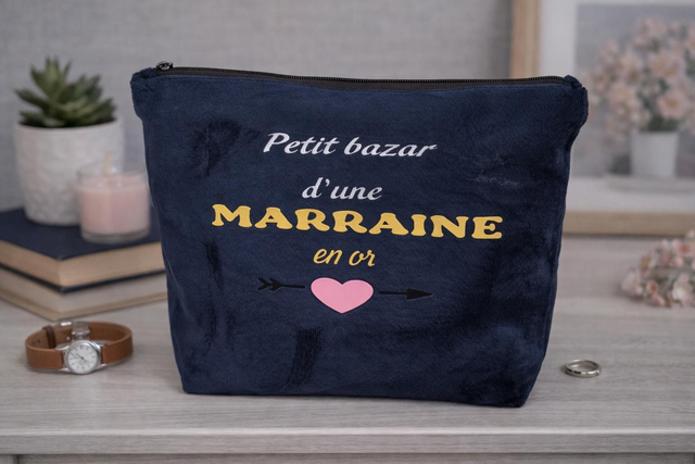 ✨ Trousse multifonction “Petit bazar d’une marraine en or” ✨