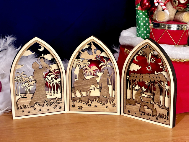 Crèche murale en bois – Scènes de la Nativité