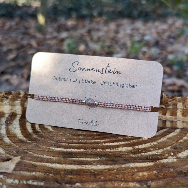 Sonnenstein - makramee Edelsteinarmband