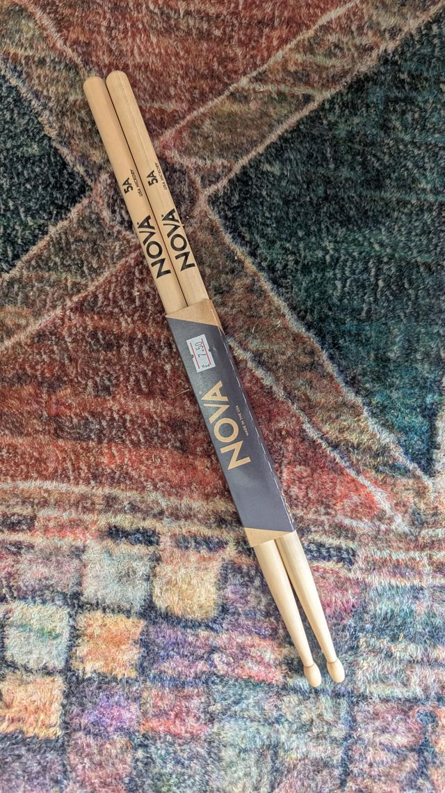 Vic Firth Nova drum sticks 
