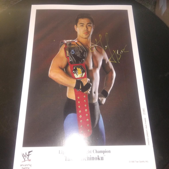 Taka Michinoku (Smudge) handsigned 