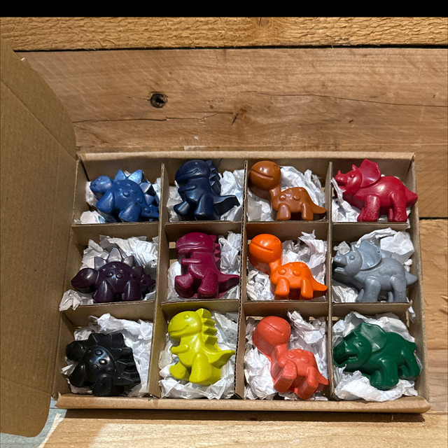 Dino Wax Crayon Gift Box 