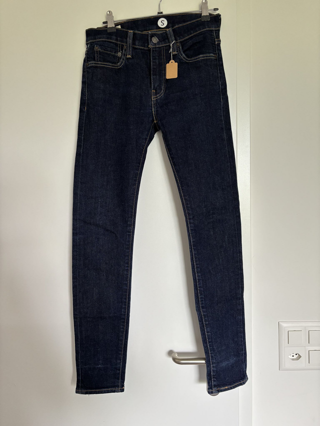 Pantalon bleu foncé Jeans Levi’s premium (42)