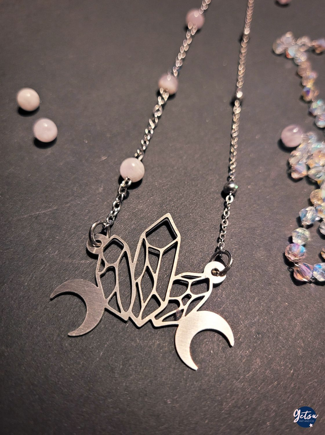 Collier tricristaux et lunes, avec kunzite