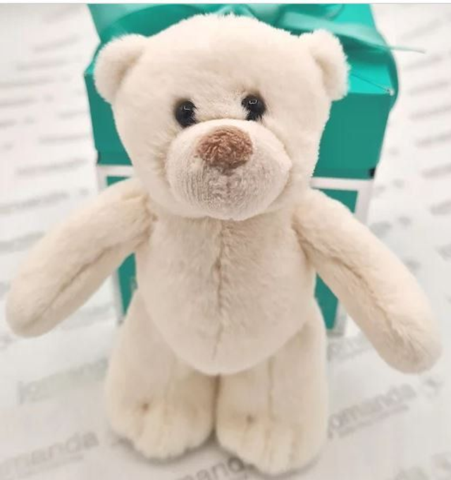 Jomanda Cream Standing Bear