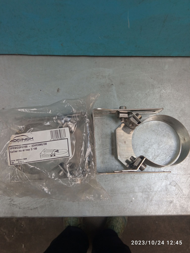 Collier mural réglable simple peau D100 INOX - 2DIVCOMU100 