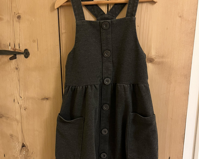 Grey school dress 5-6 years